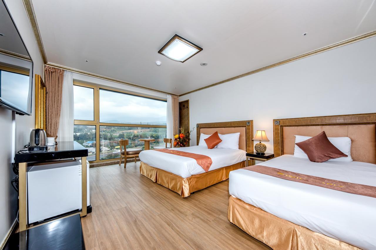 Pearly Hotel เมืองเชจู ภายนอก รูปภาพ
