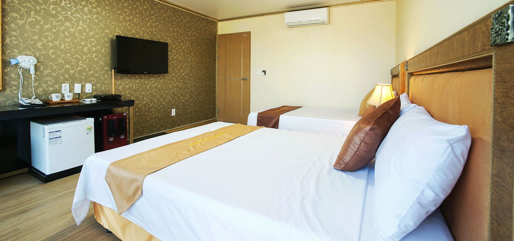 Pearly Hotel เมืองเชจู ภายนอก รูปภาพ